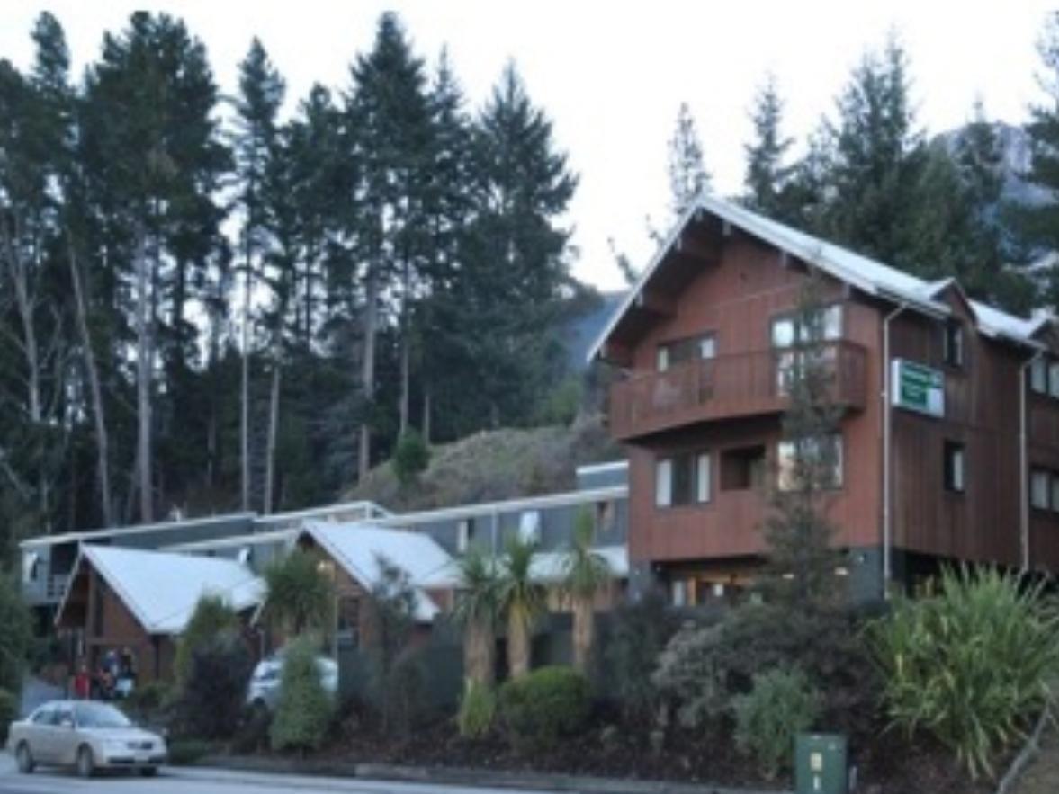 Haka House Queenstown Lakefront Екстер'єр фото
